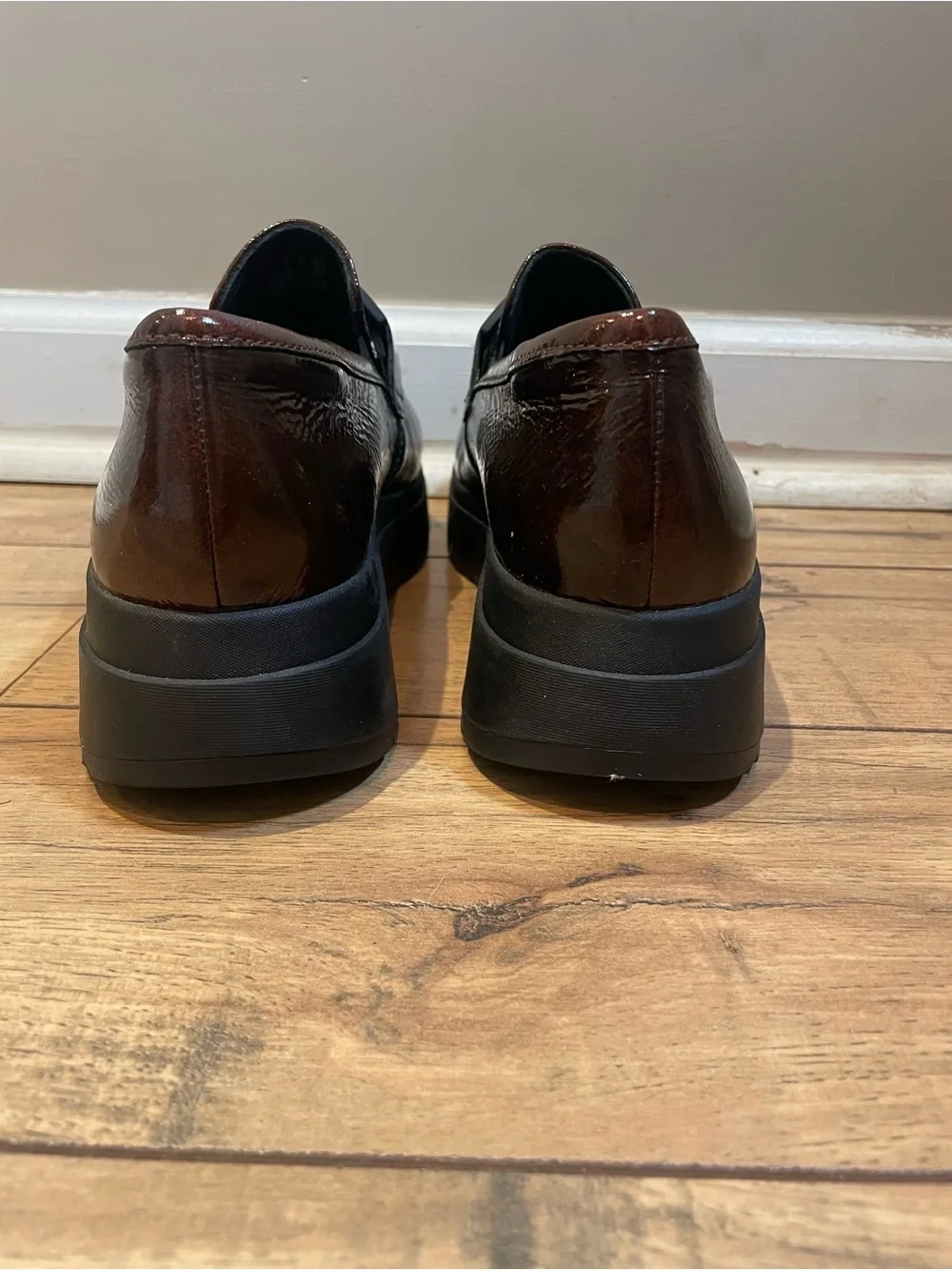 Clarks Women's Brown Patent Leather Platform Loafer with Black Chain